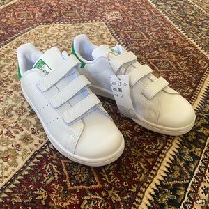Kids Adidas Stan Smith Velcro Green and White Shoes